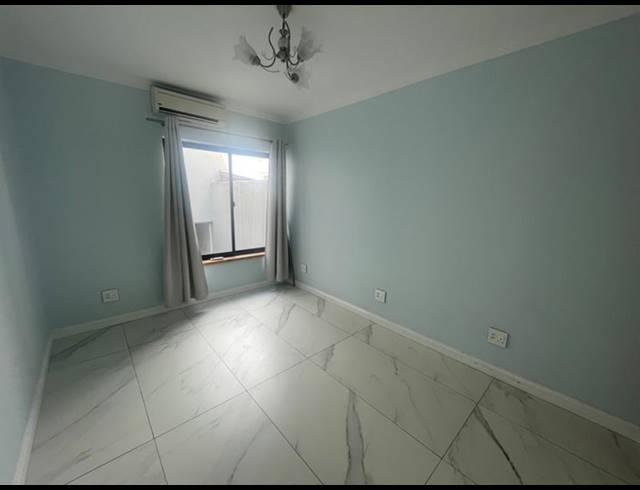 3 BEDROOM TOWNHOUSE FOR SALE IN UMHLANGA CENTRAL